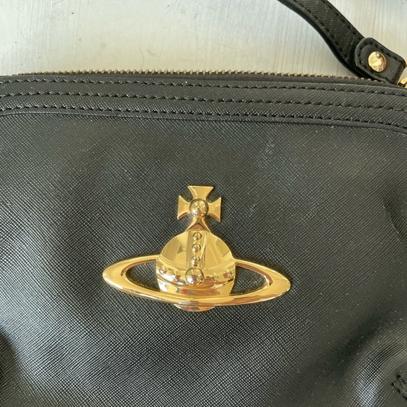 ❌SOLD❌Vivienne Westwood Orb Logo Crossbody Bag Black Leather - Picture 2 of 13